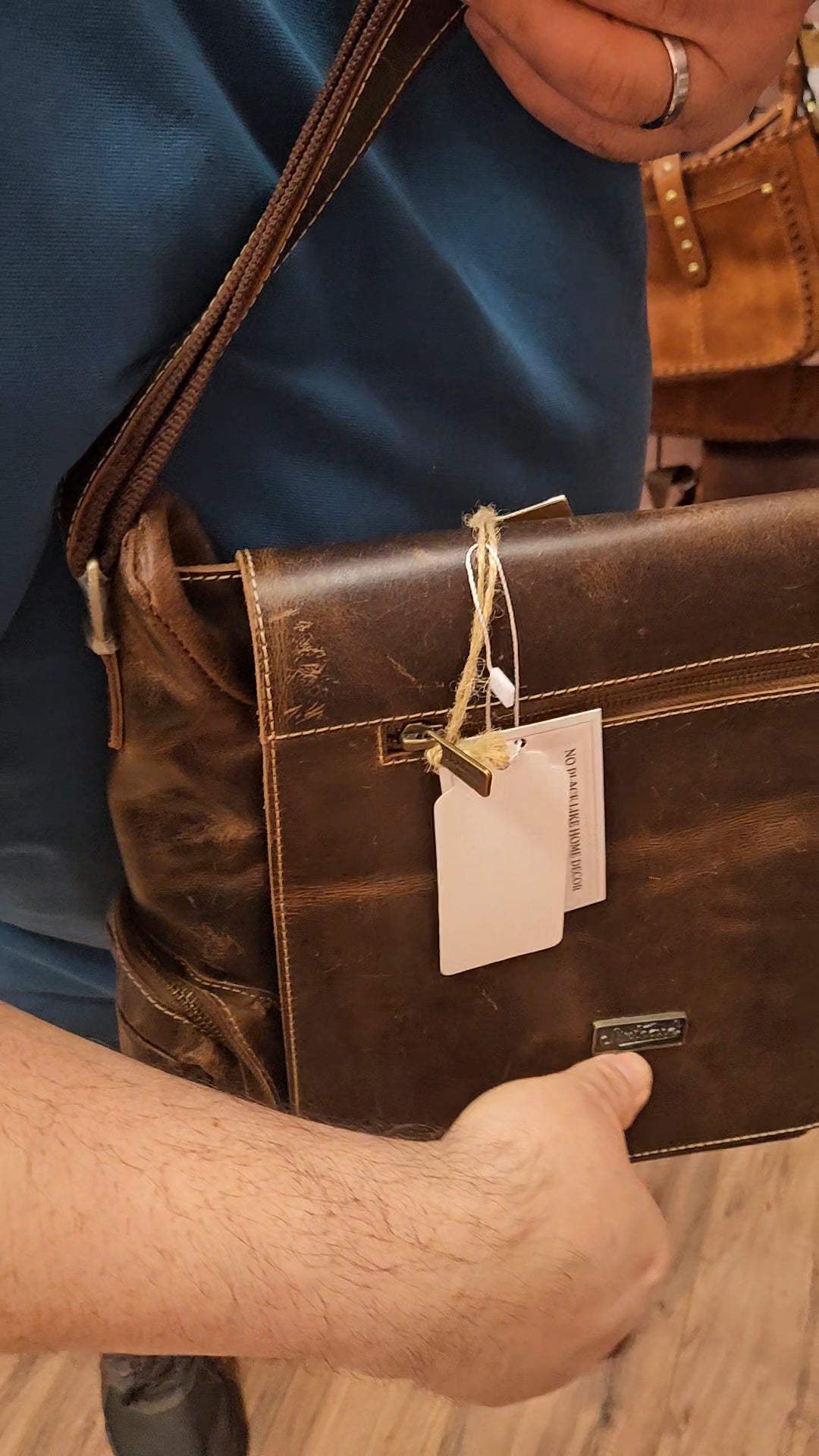 Rustic Genuine Leather Messenger Bag - Unisex image 3