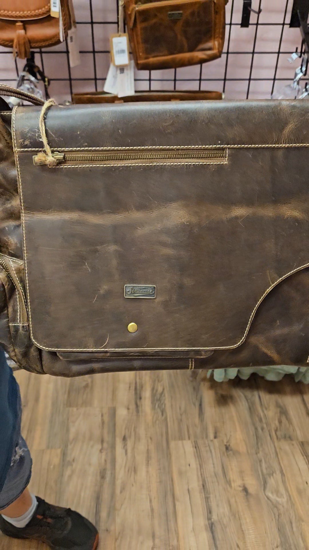 Rustic Genuine Leather Messenger Bag - Unisex image 7