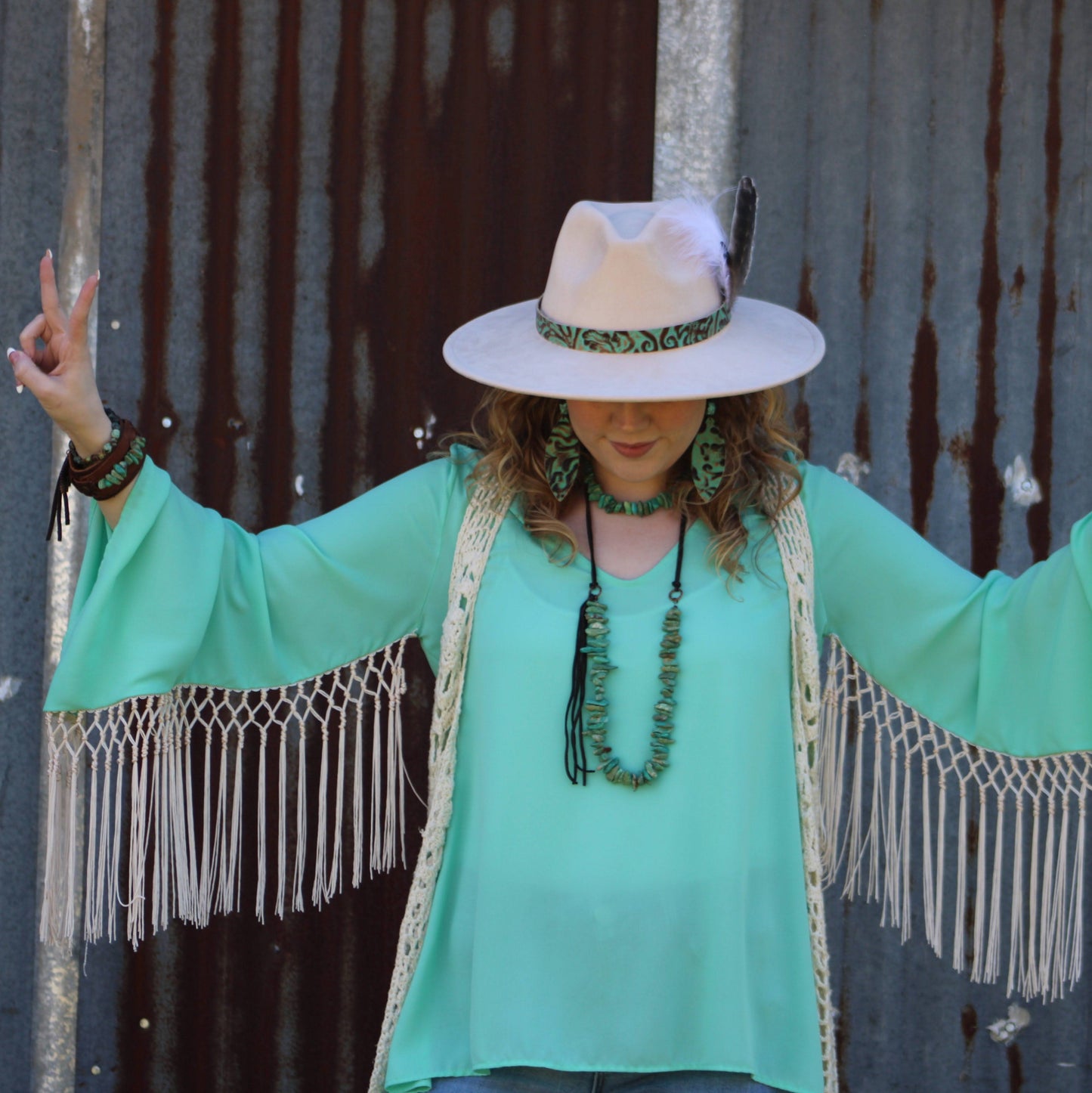 Leather Oval Earrings in Cowboy Turquoise w/ Turquoise Accent 206y
