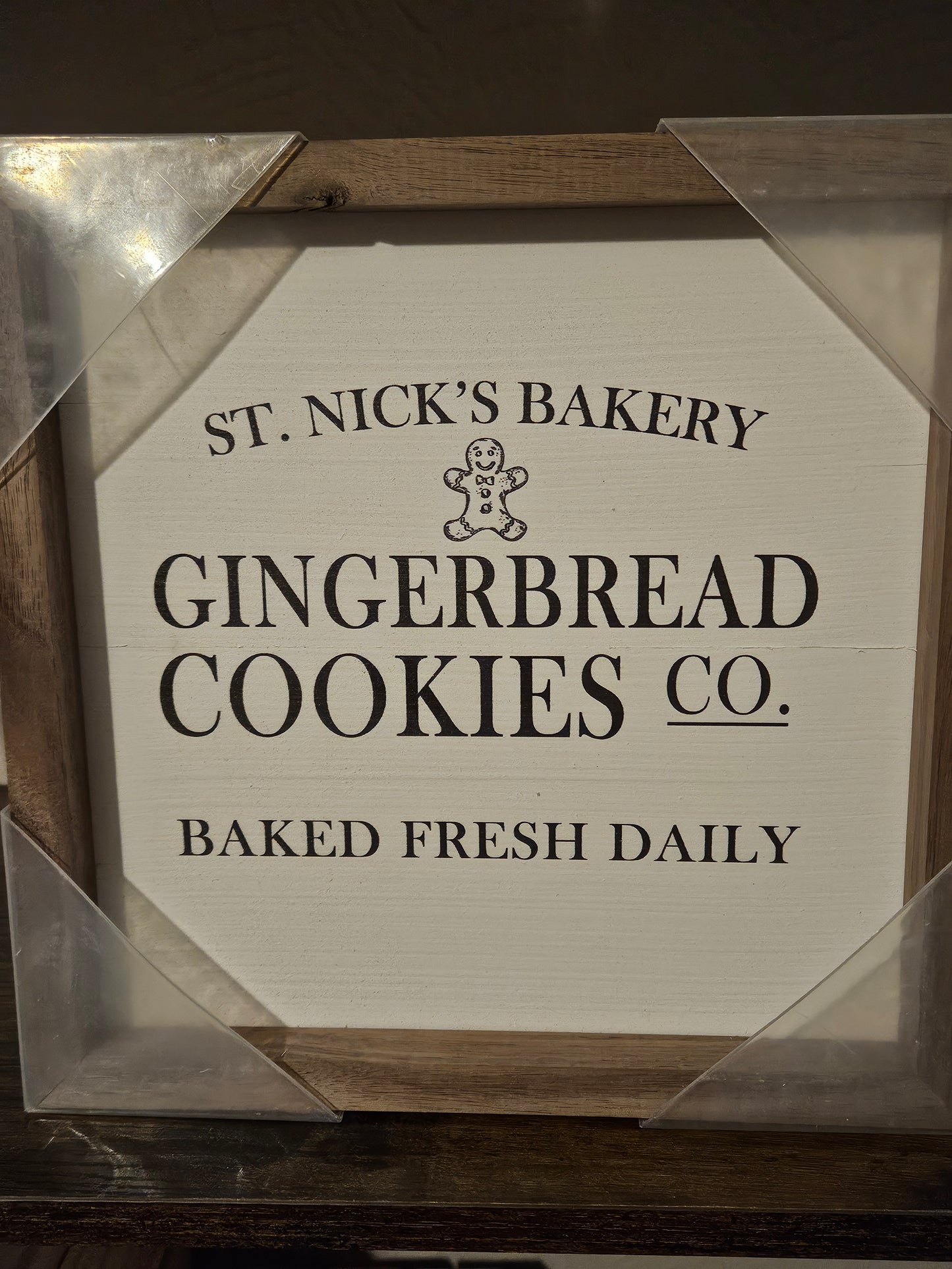 Gingerbread Cookies Co White image 1