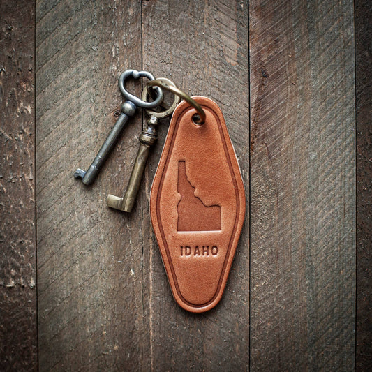 Idaho State Silhouette Leather Keychain Motel Style