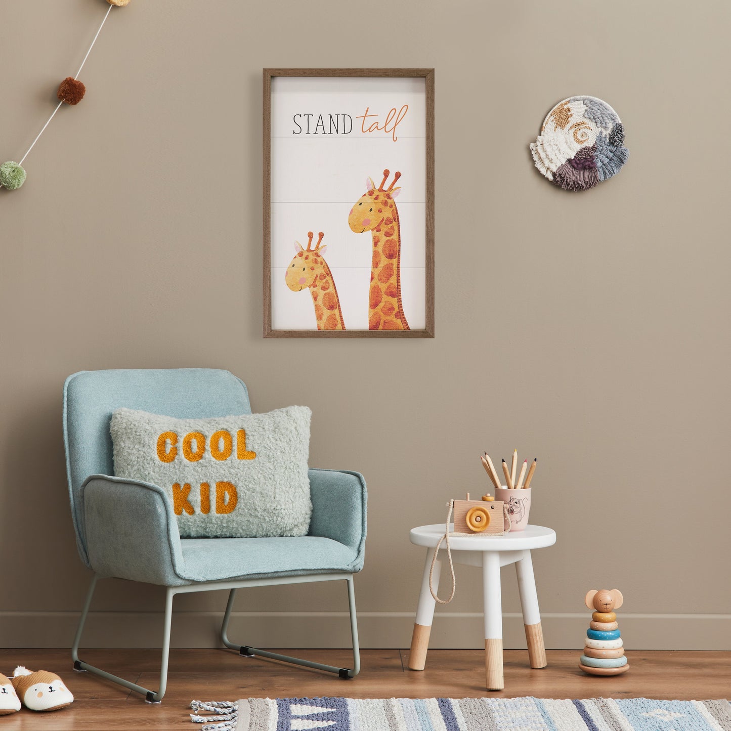 Stand Tall Giraffe White