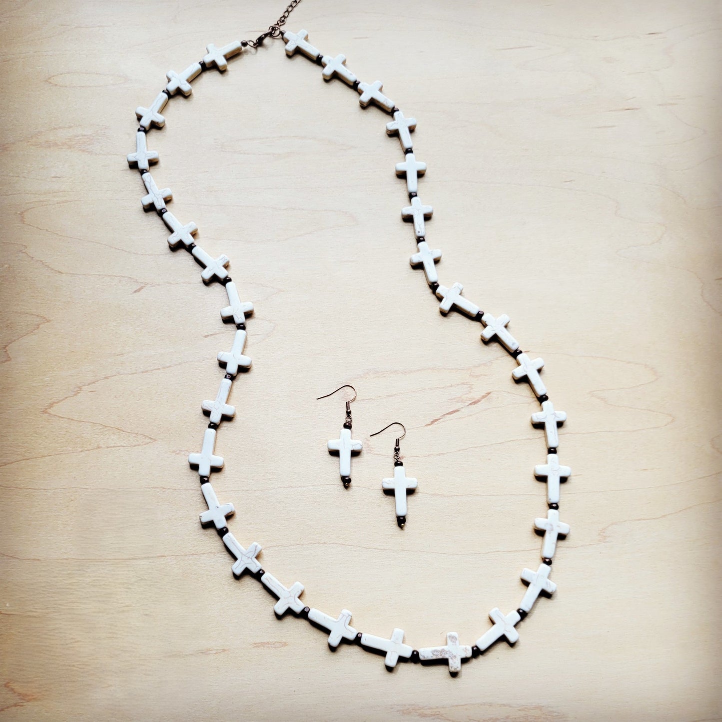 **White Turquoise & Wood Beaded Cross Necklace 258o