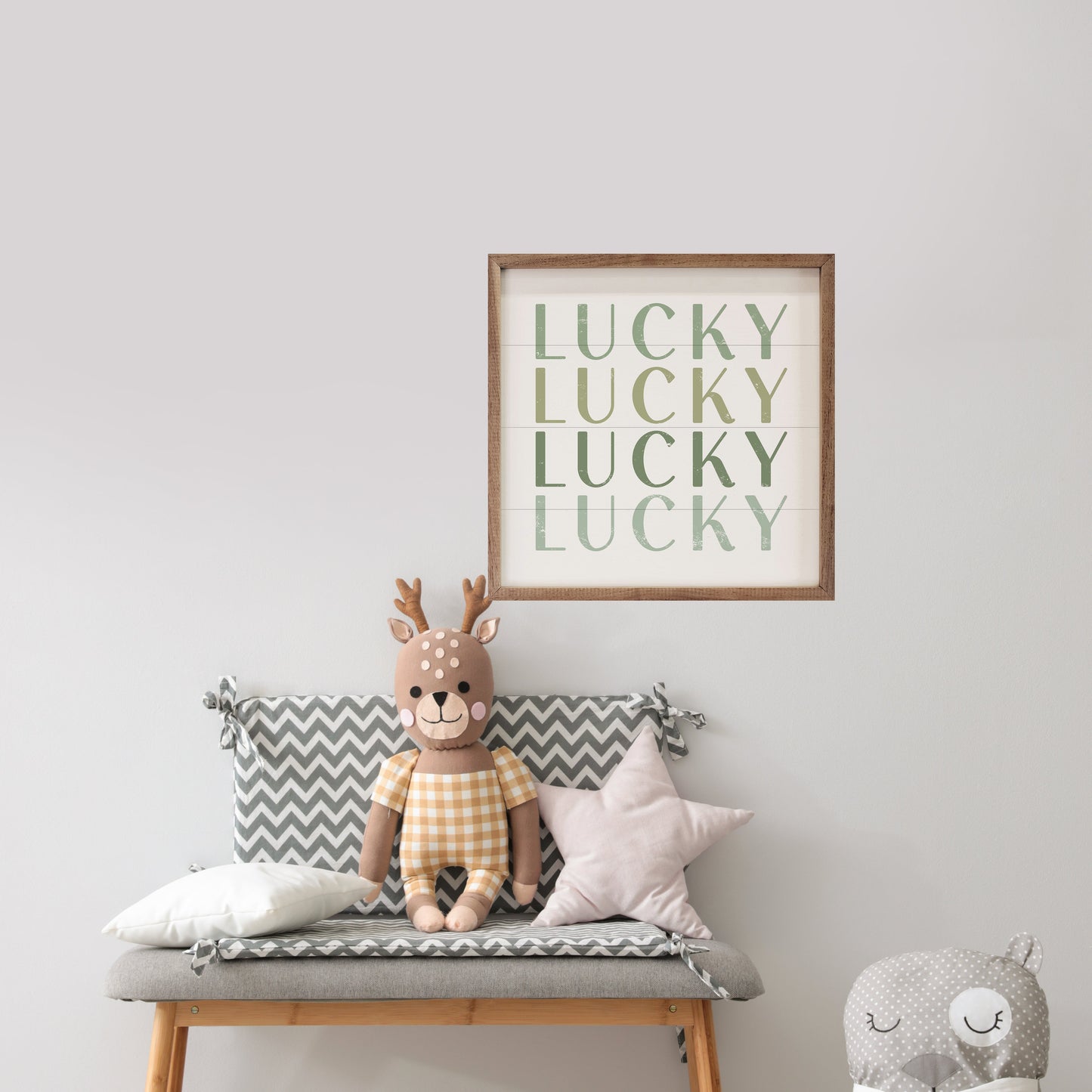 Repeat Lucky White