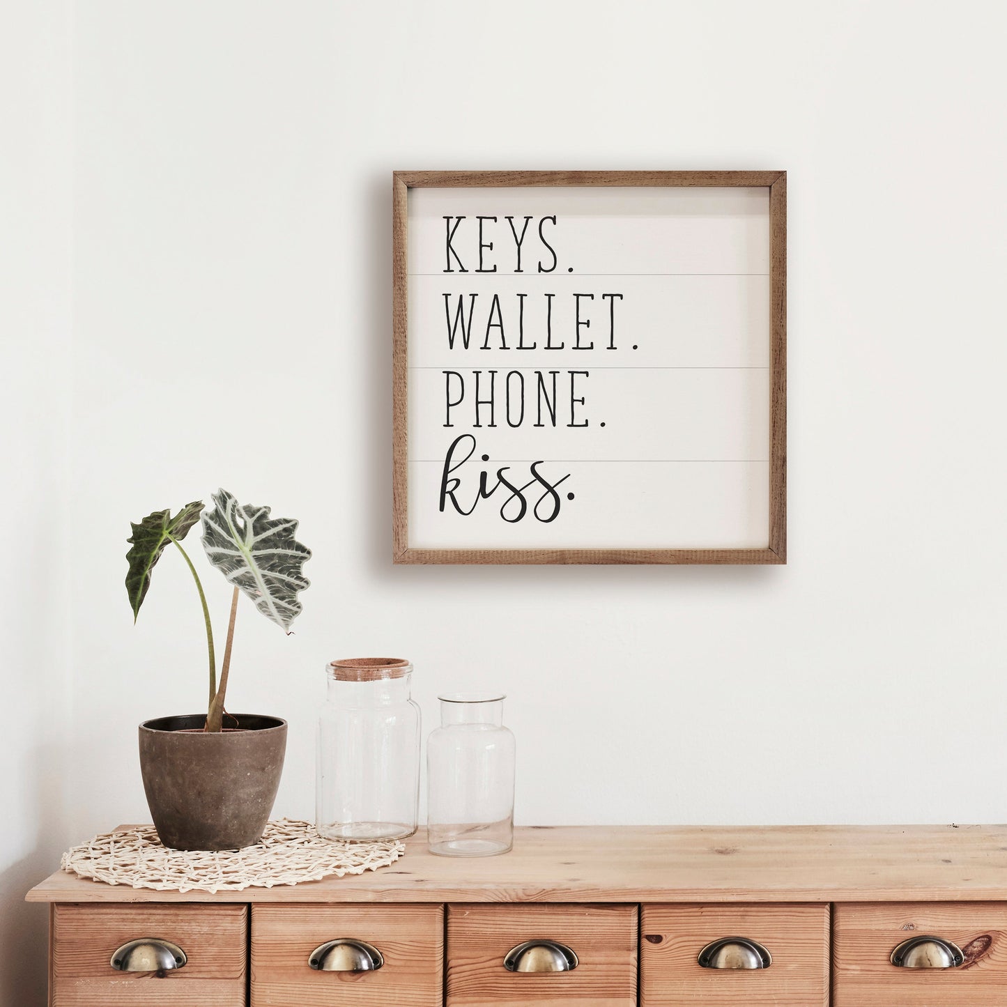 Keys Wallet Phone Kiss White