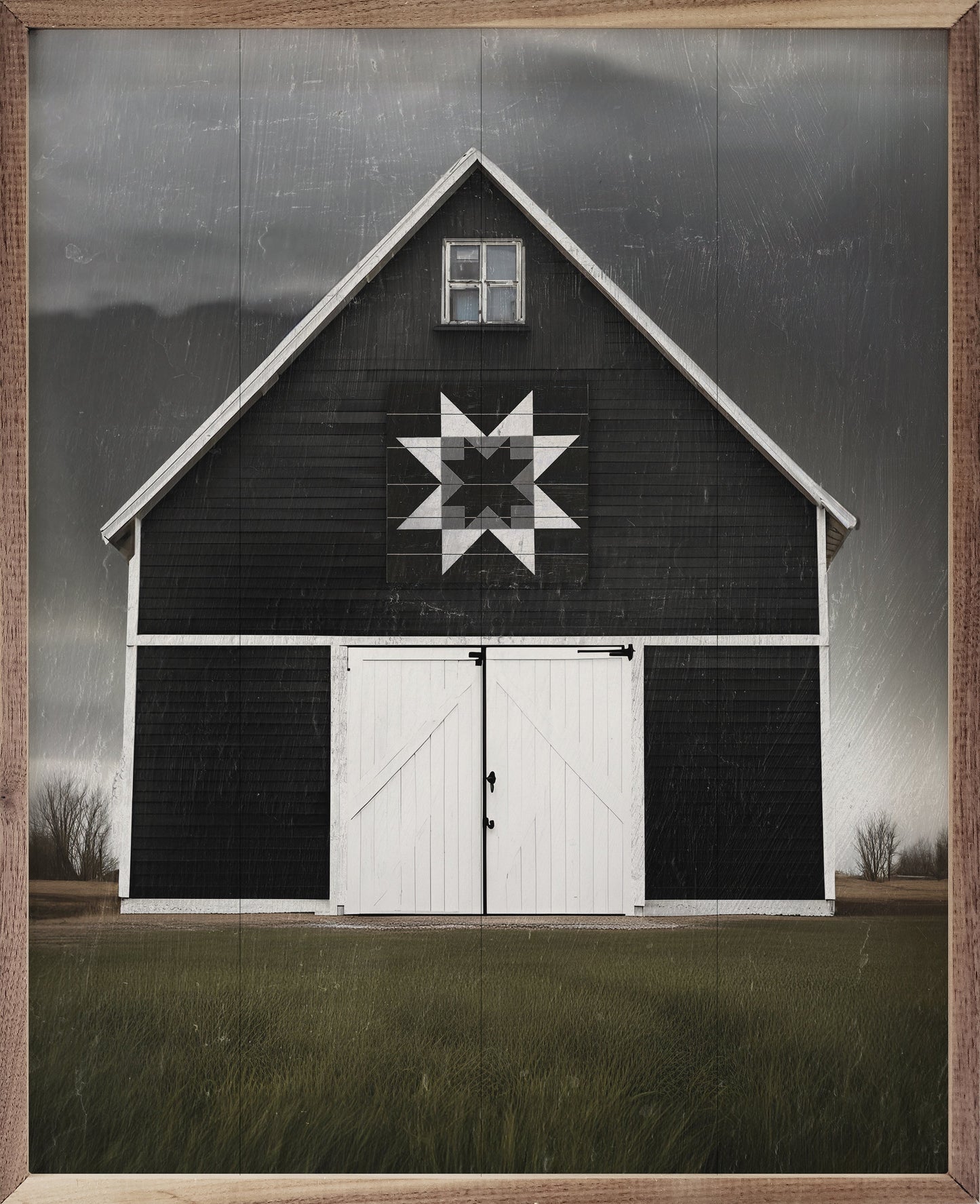 Black Barn With Quilt