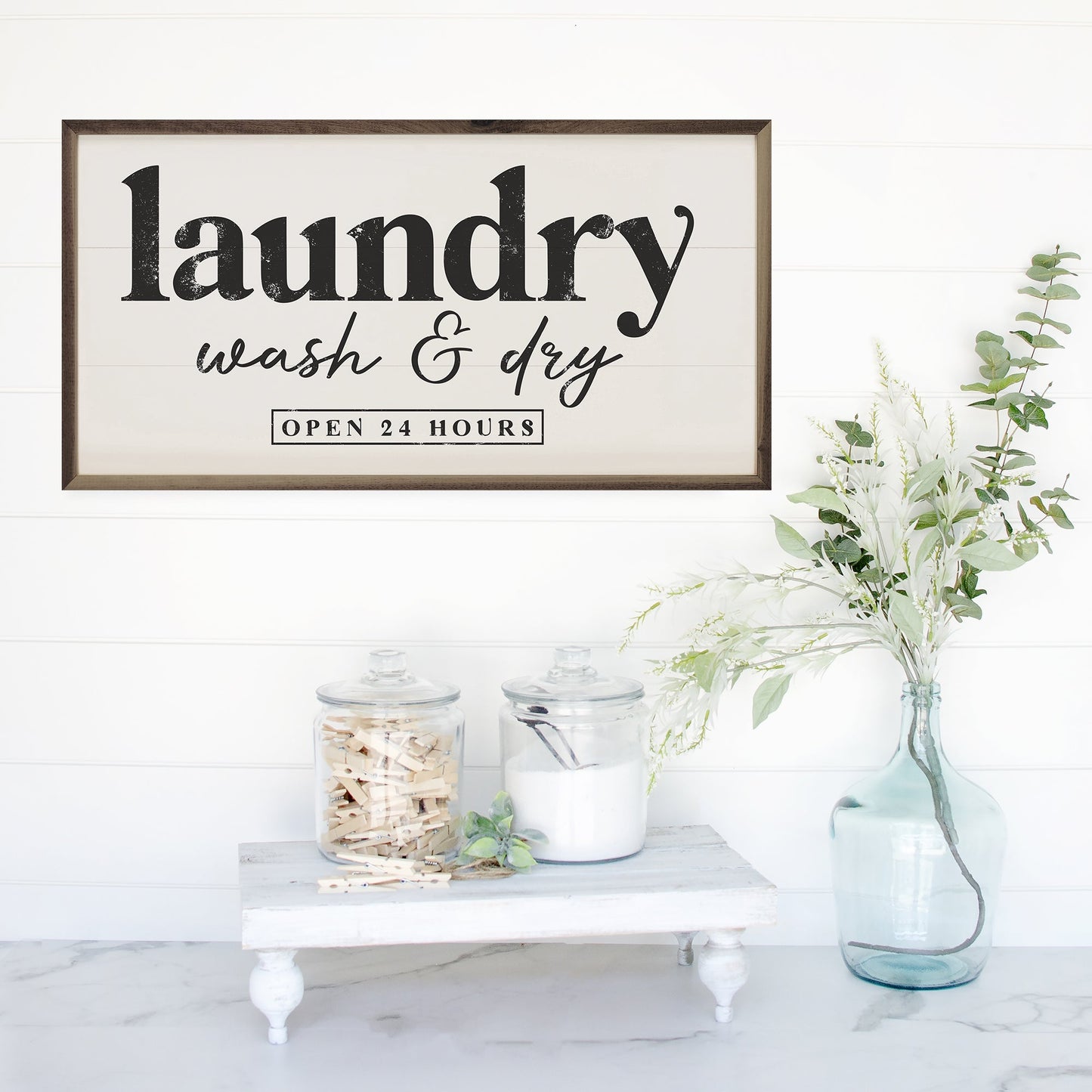 Wash And Dry Open 24 Hours White