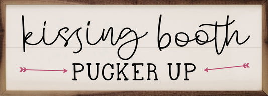 Kissing Booth Pucker Up Arrow White