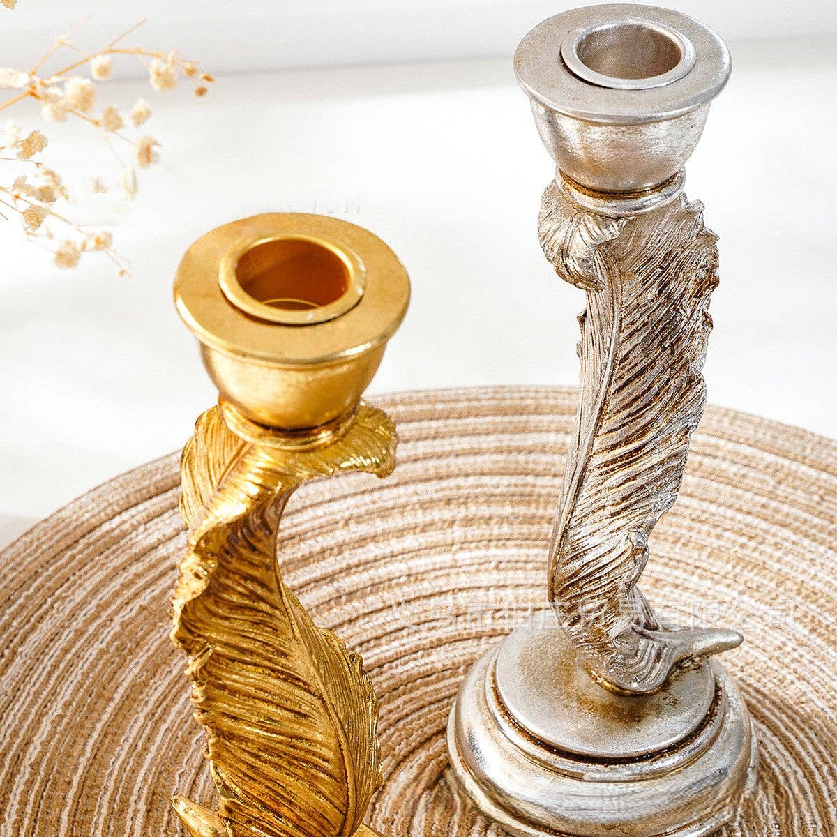 Decorative Feather Candle Holder: Silver Finish