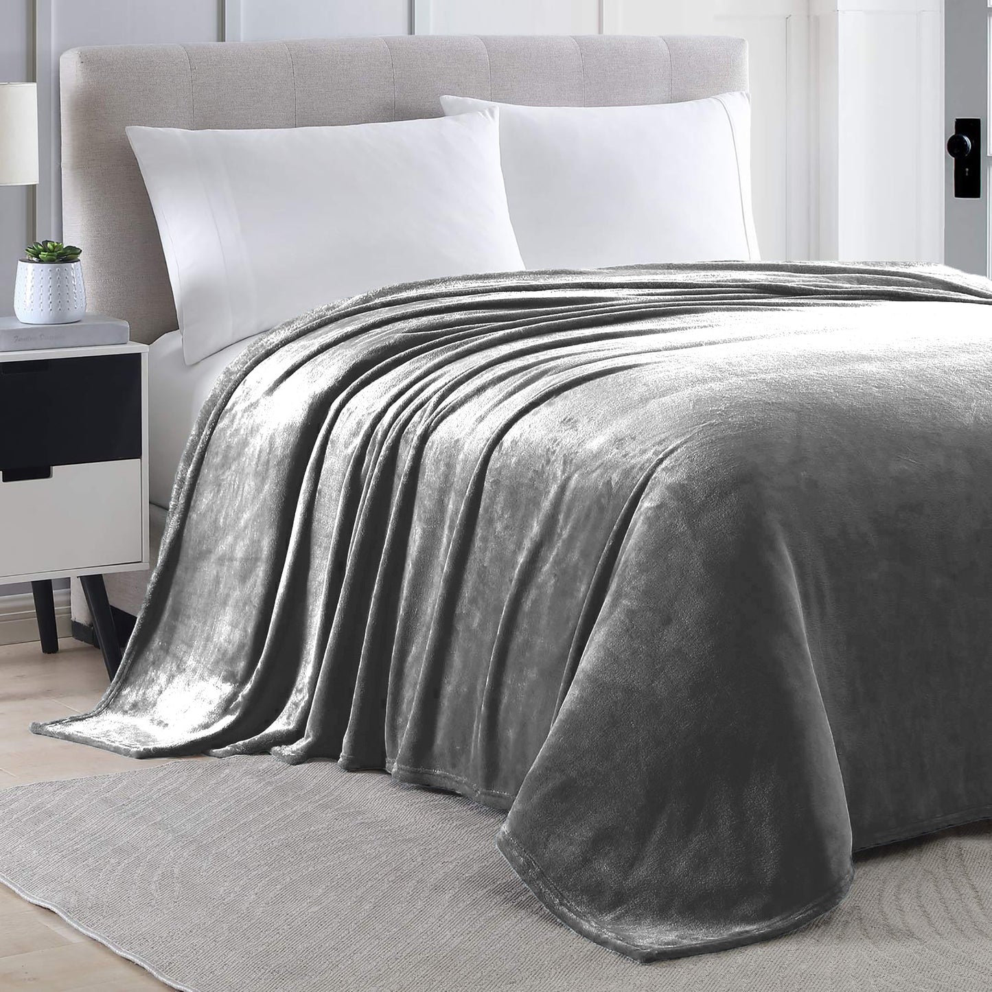 Queen size Grey Extra Soft Cozy Microfiber Solid Color Throw Picnic Sofa Bed Blanket