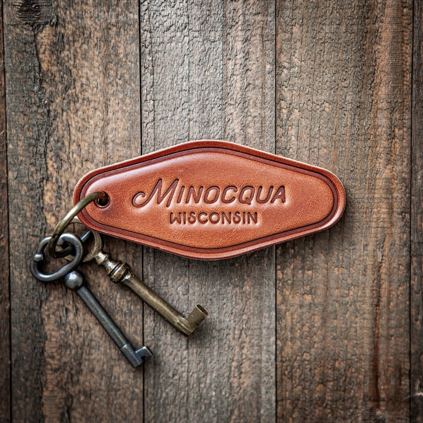 Minocqua Wisconsin Leather Keychain Motel Style