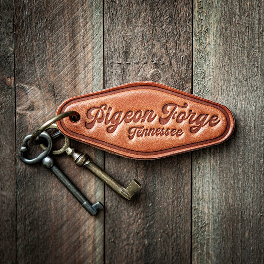 Pigeon Forge Tennessee Script Keychain Motel Style