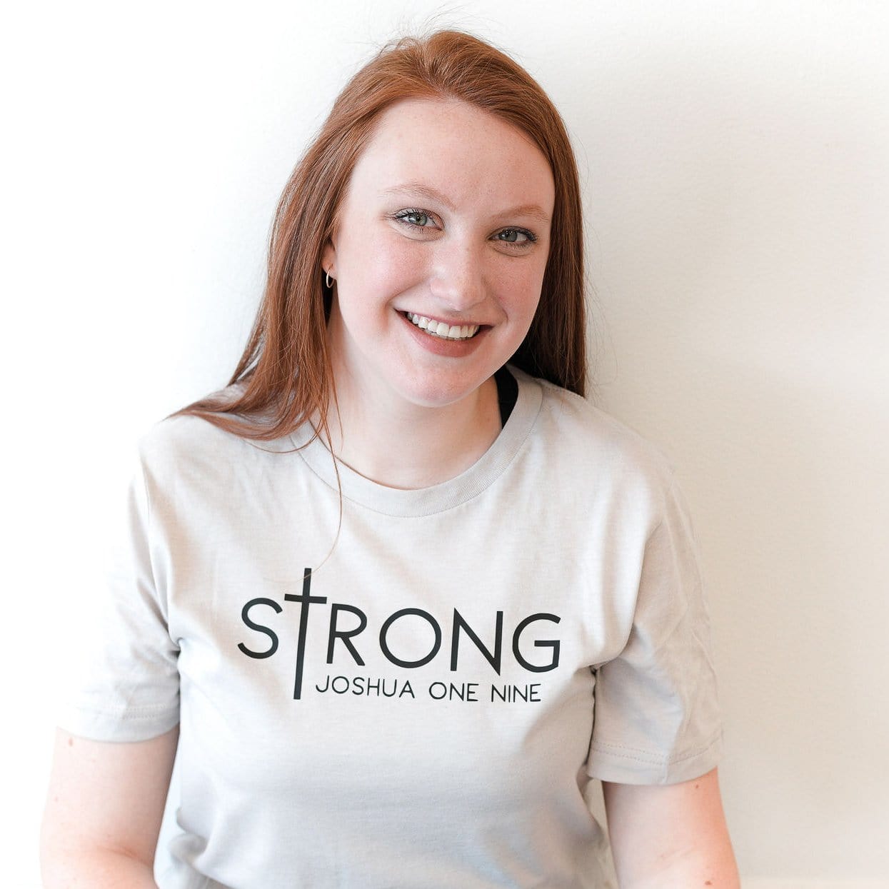 sTrong Joshua 1:9 Unisex Shirt