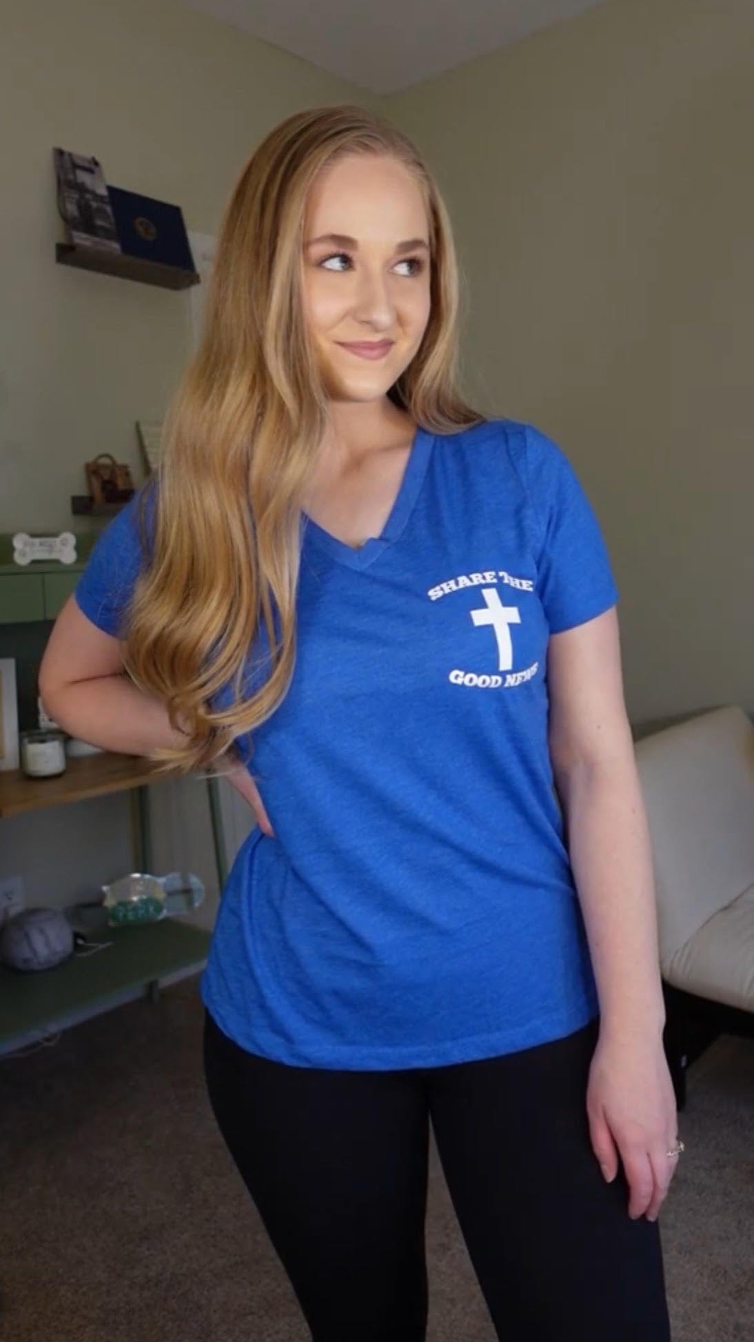 Share The Good News Ladies V-Neck