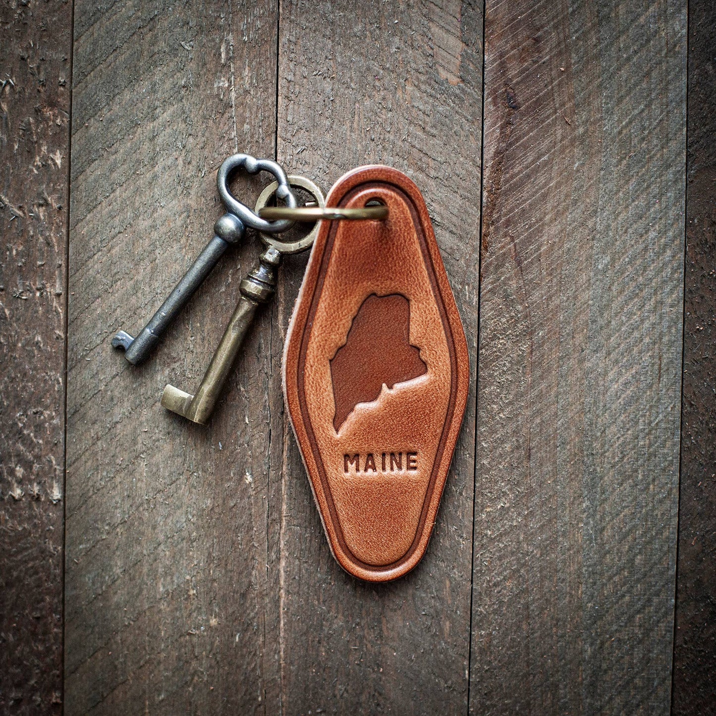 Maine State Silhouette Leather Keychain Motel Style